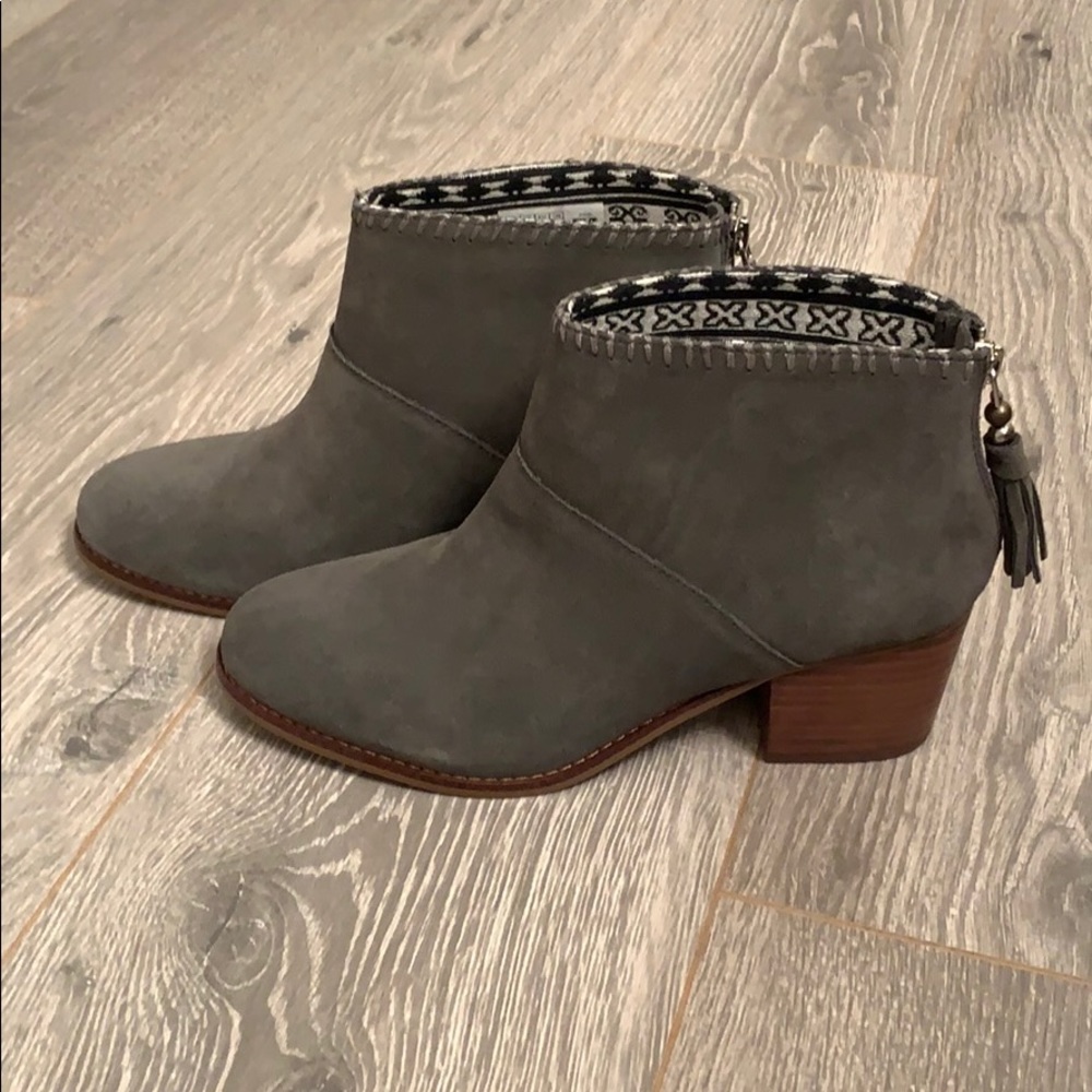 TOMS Leila Suede Bootie